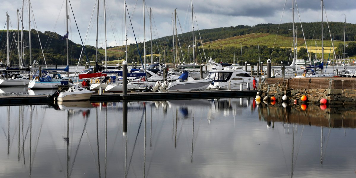 Screenshot of Rhu Marina - boatfolk